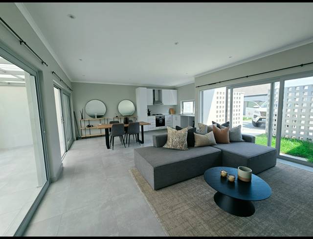 3 BEDROOM HOUSE FOR SALE IN LALELA ESTATE